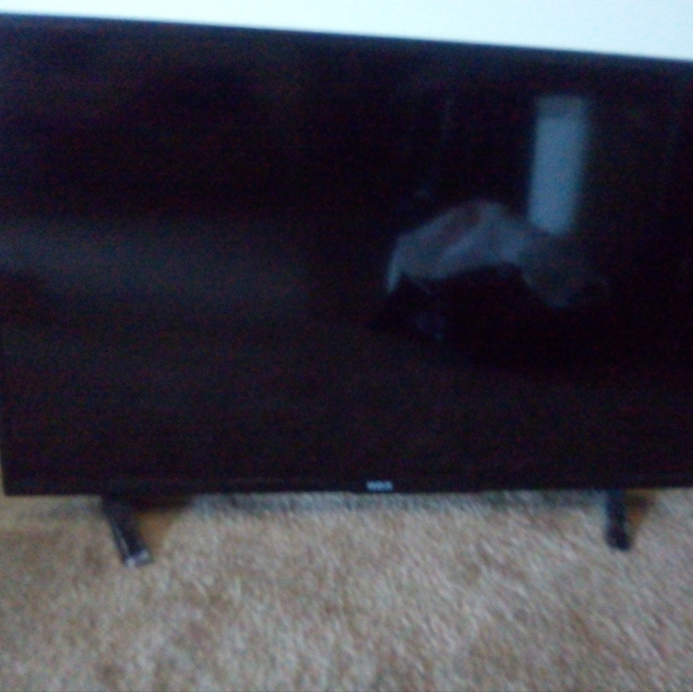 RCA TV 32 INCH Screen